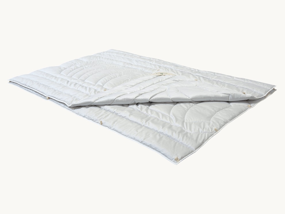 Met het combi-dekbed kameelhaar/zijde Calida-Figura blijft u het hele jaar lang flexibel!