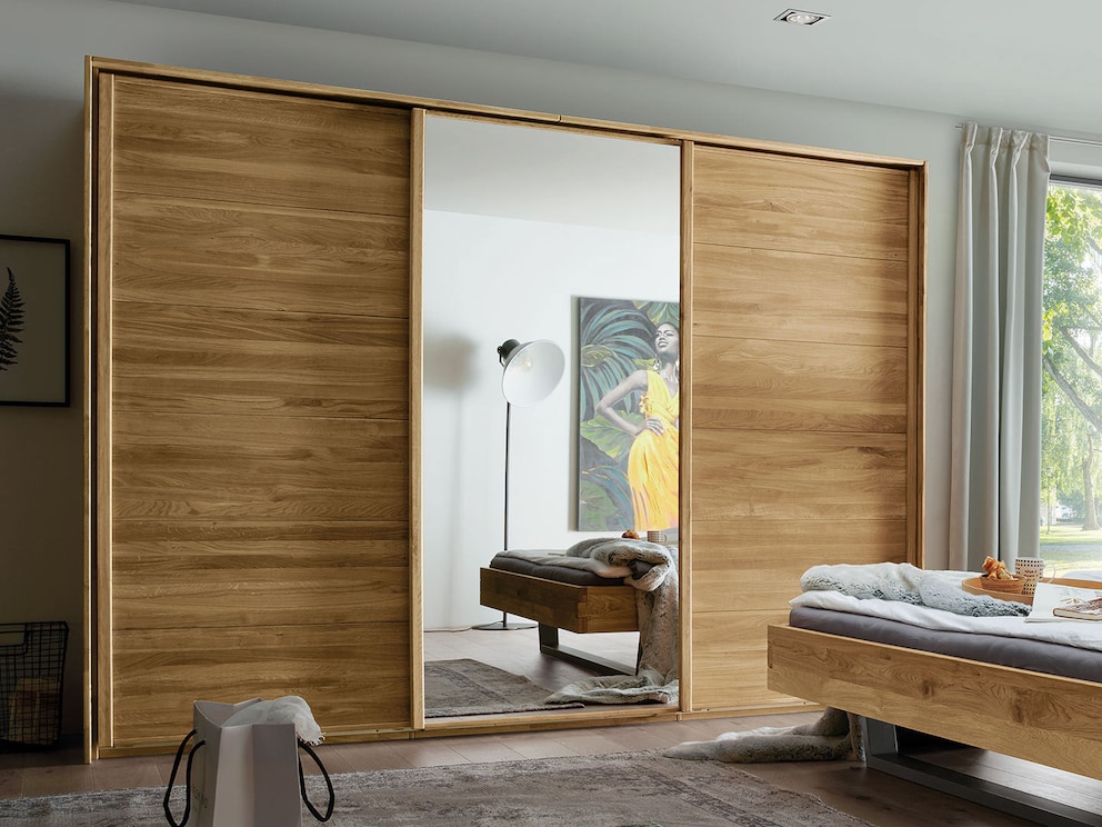 Armoire à portes coulissantes « Fiona », spacieuse 3 portes en cœur de hêtre massif avec porte à miroir