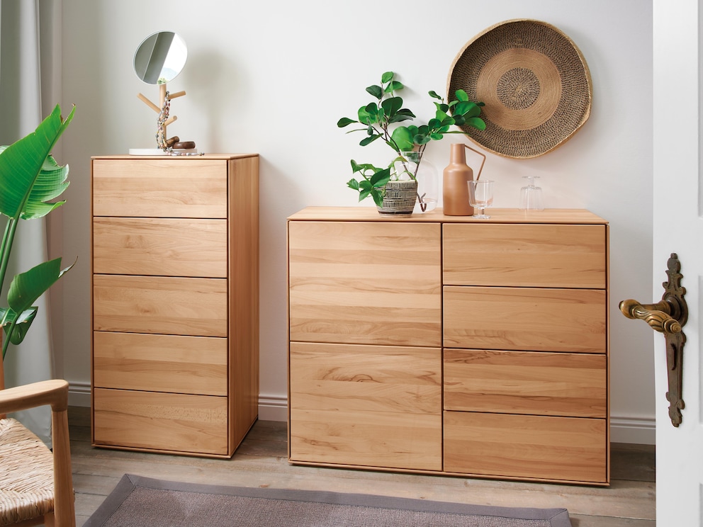 Rechtlijnige, moderne ladekast - hier de versies 02 en 03 in kernbeuken