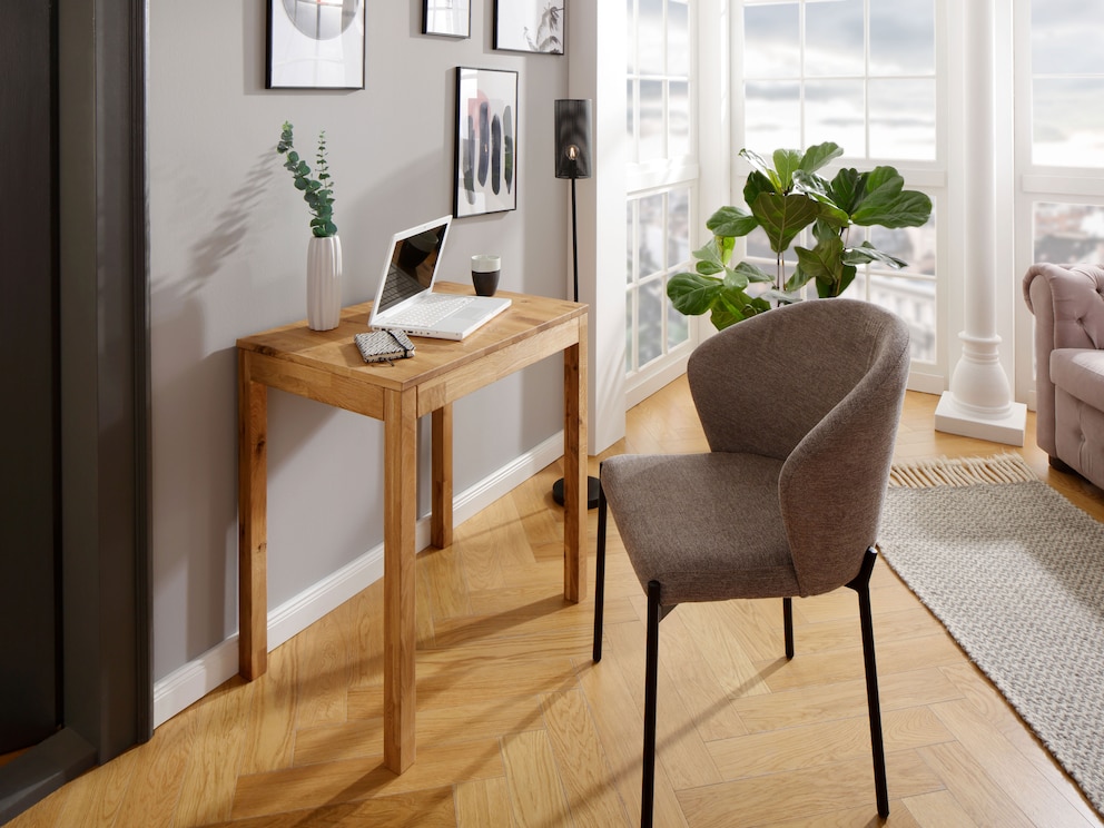 Praktische console- of bijzettafel in de afmetingen 70x50 cm