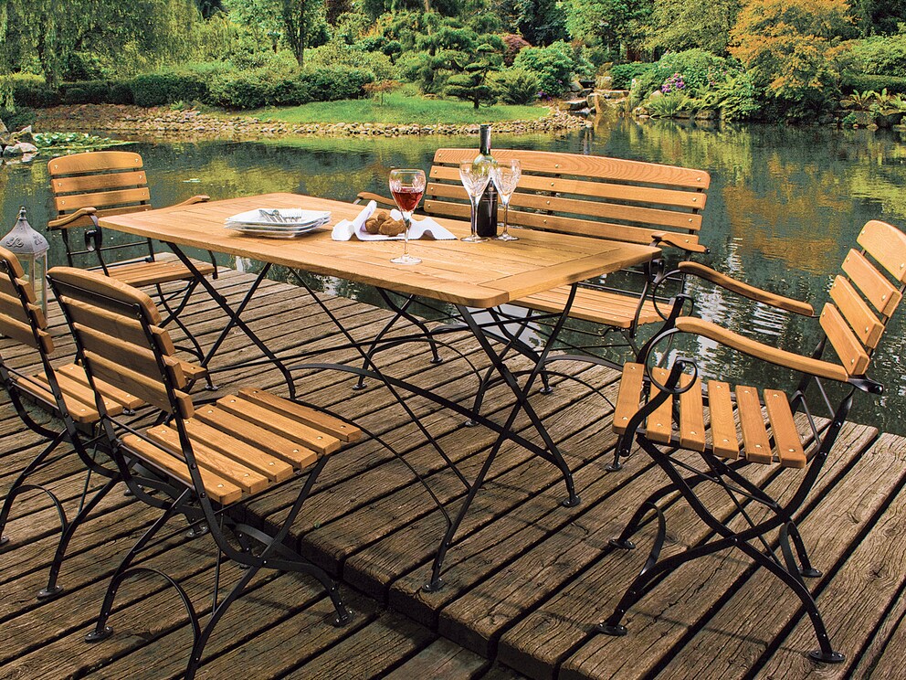 Tuinbank Avio geeft uw favoriete plek een klassiek elegante sfeer