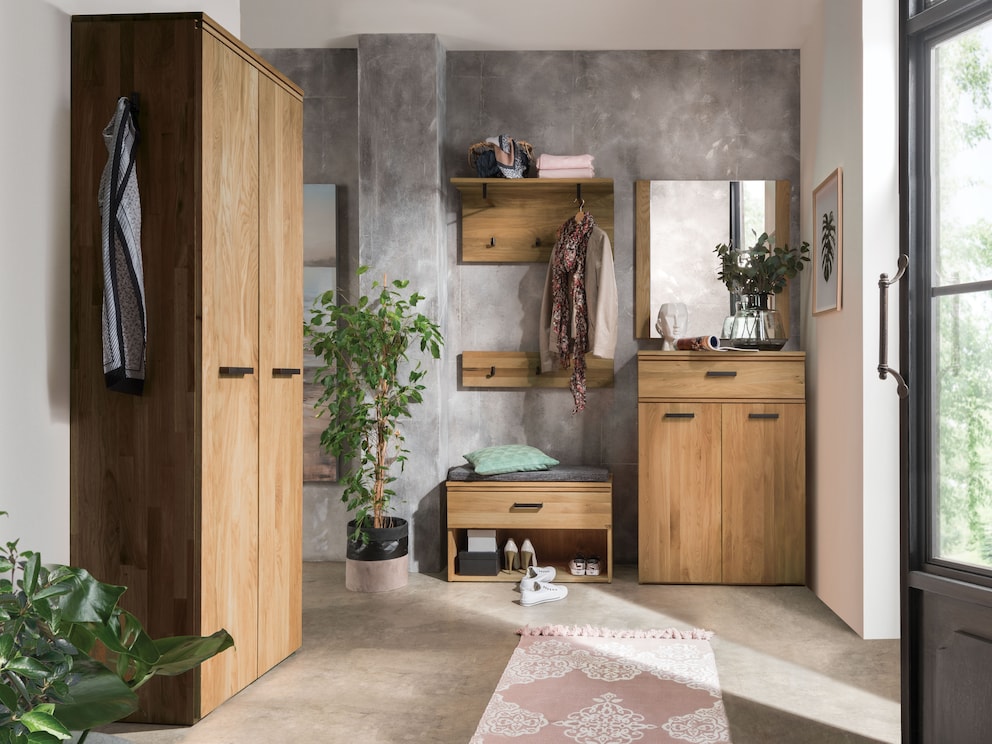 Programme de meubles bien pensé « Corlo » en chêne sauvage noble pour votre entrée moderne