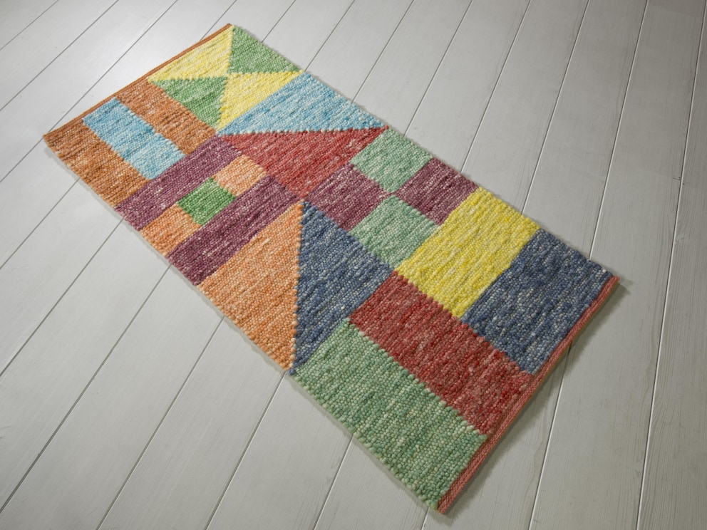 Motif aux couleurs gaies et vives teinté selon un procédé certifié par l'IVN