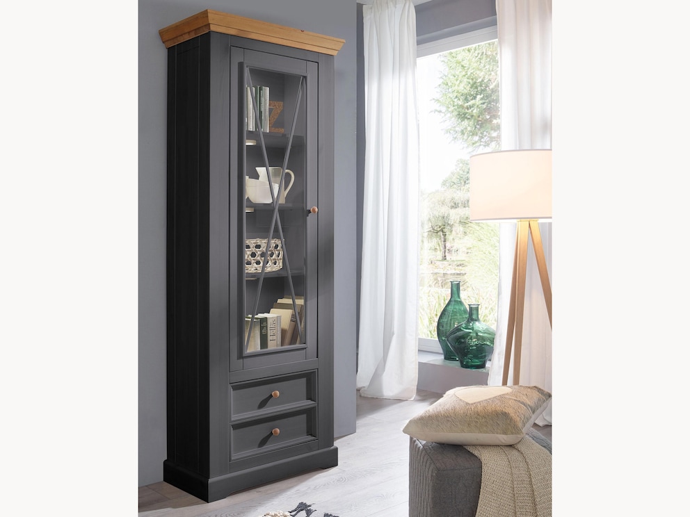 Hier Variante 02 der Vitrine modern kühl in anthrazit-gewachst