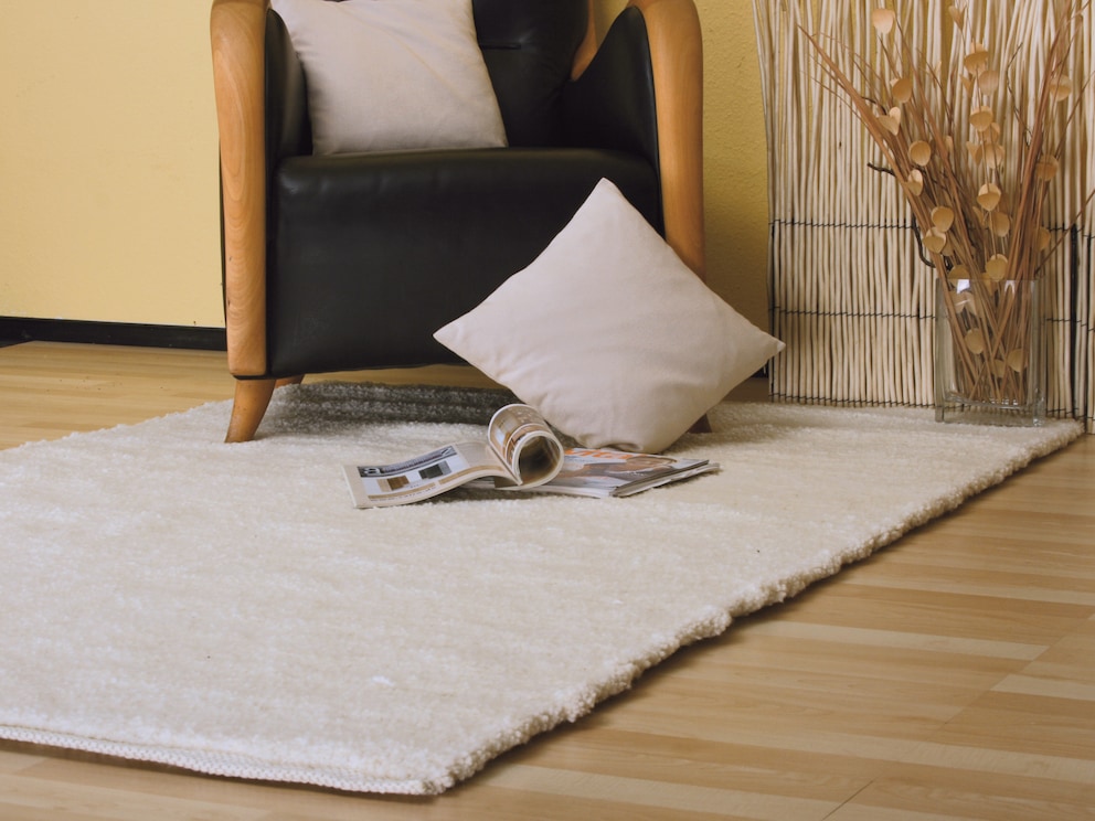 Coussin de garnissage élastique et indéformable, rempli de flocons de latex naturel 100 % caoutchouc naturel