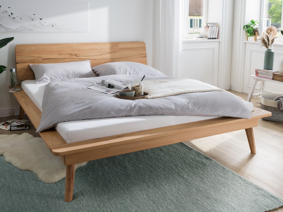 Massief houten bed Zanira straalt moderne charme uit