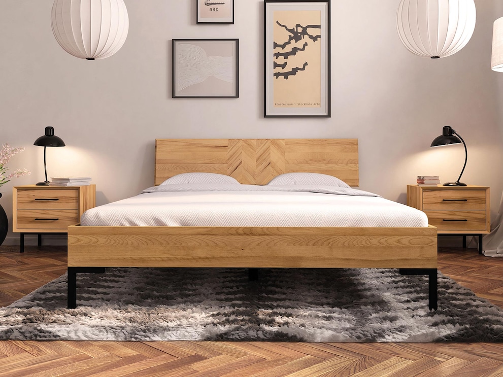 Het nachtkastje past perfect bij het gelijknamige massief houten bed