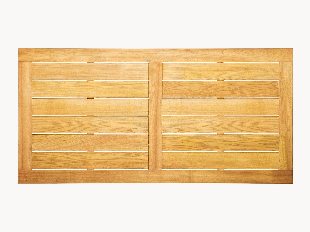 Aantrekkelijk lattentafelblad met frame en slimme sierrand in het midden van de tafel