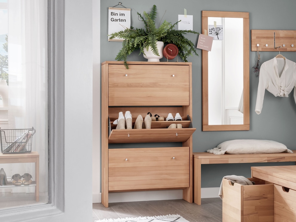 Combinaison harmonieuse avec banc de vestiaire et miroir « Tenero » - ici en cœur de hêtre