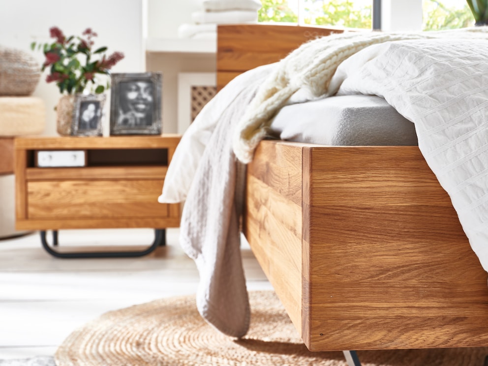 Imposante bedframe hoogte van 45 cm