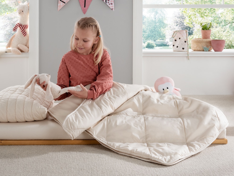 La couverture est lavable et adaptée au sèche-linge - idéale pour les enfants souffrant d'allergies