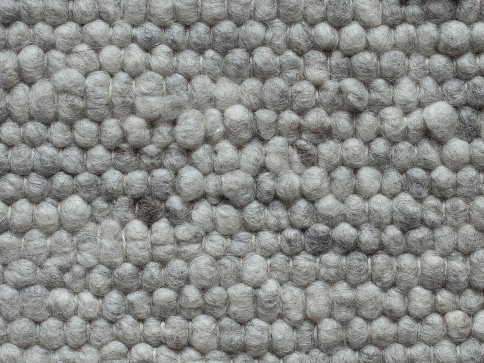 gris clair - plus fortement chiné