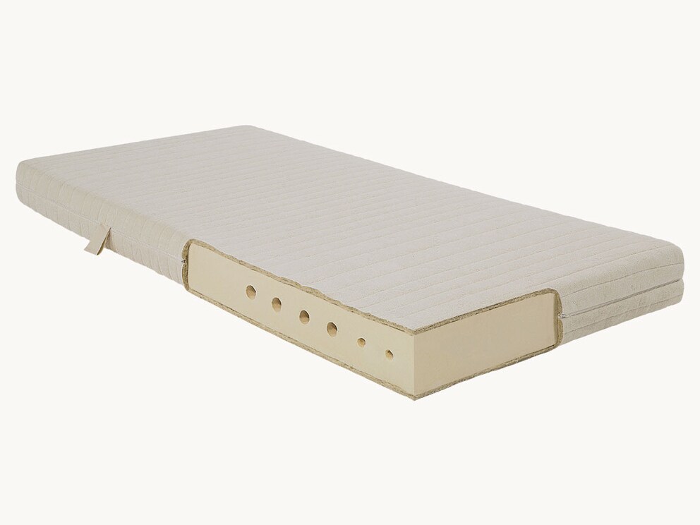 Natuurlatex matras met 7-zone-lichaamsondersteuning en geïntegreerde schouderzone