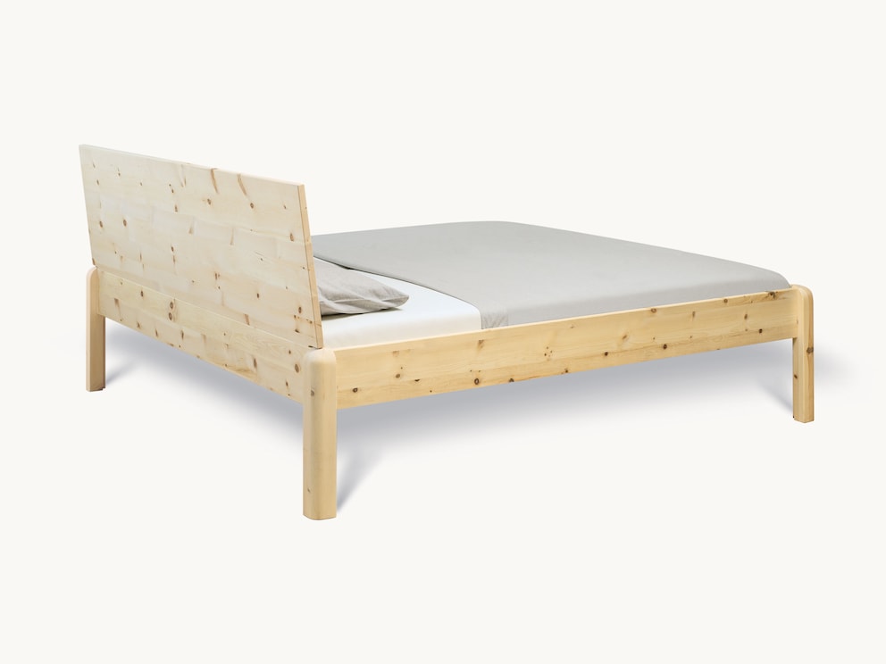 Massief houten bed Pino met ronde bedbodem - zijaanzicht 2