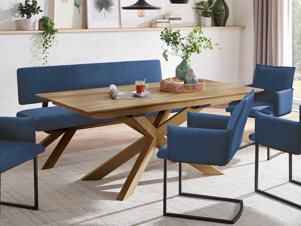 Uitzonderlijk design en veel beenruimte met Aurana-Estenda tafel