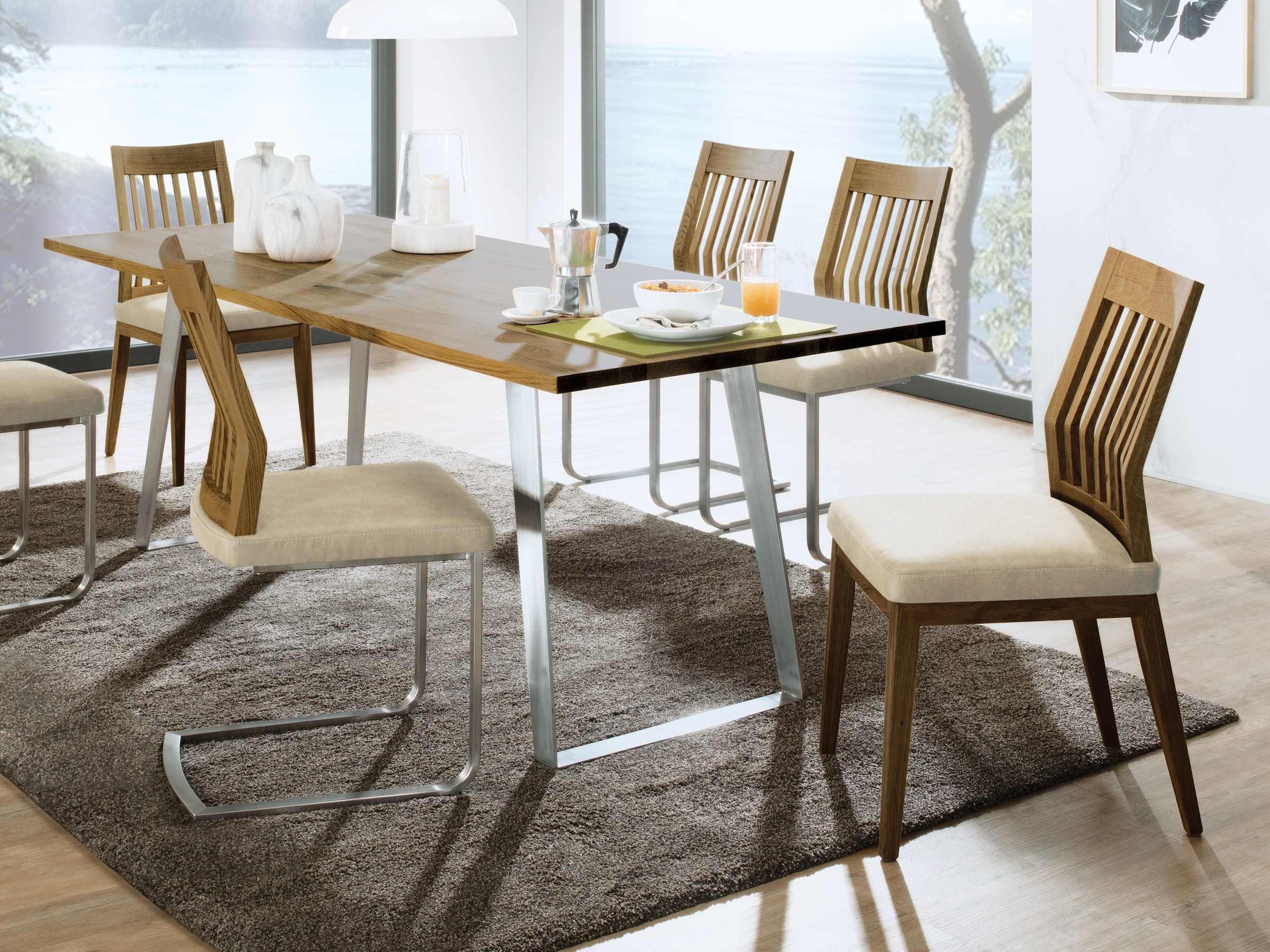 Stuhl "Vuelo" | mattschwarz | Kernbuche | Echtleder - beige