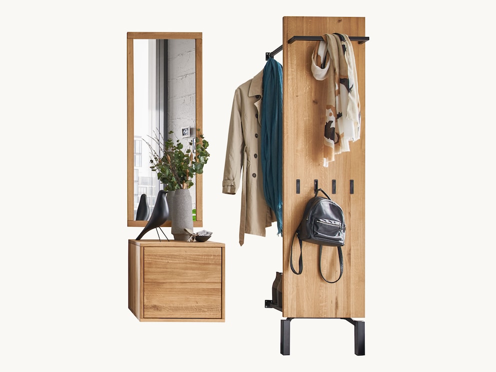 Variante 01 aus Garderobenbank, Wandgarderobe und Hakenleiste, hier massive Wildeiche