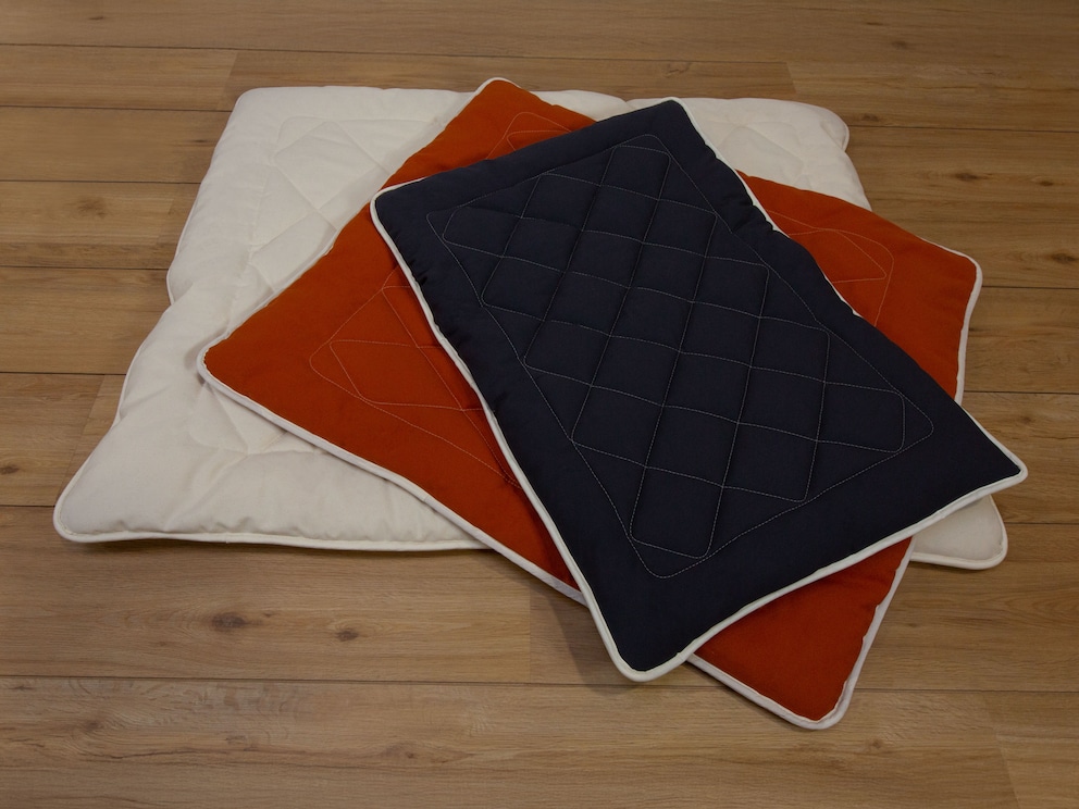 Disponible en dimension 50x40 cm et 80x60 cm - vous trouverez des modèles plus grands parmi les couettes pour chien