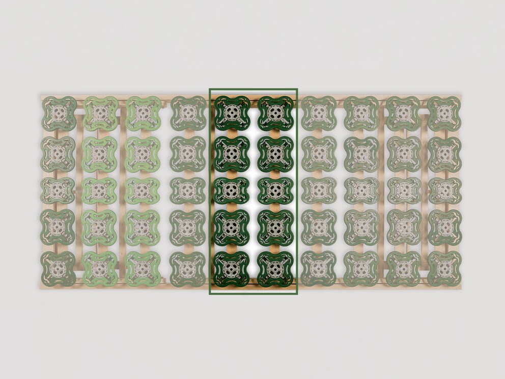Possibilité de réglage : <strong>renforcement de la zone médiane</strong>/pont pour dormir sur le ventre - il suffit de régler plus fermement les assiettes marquées