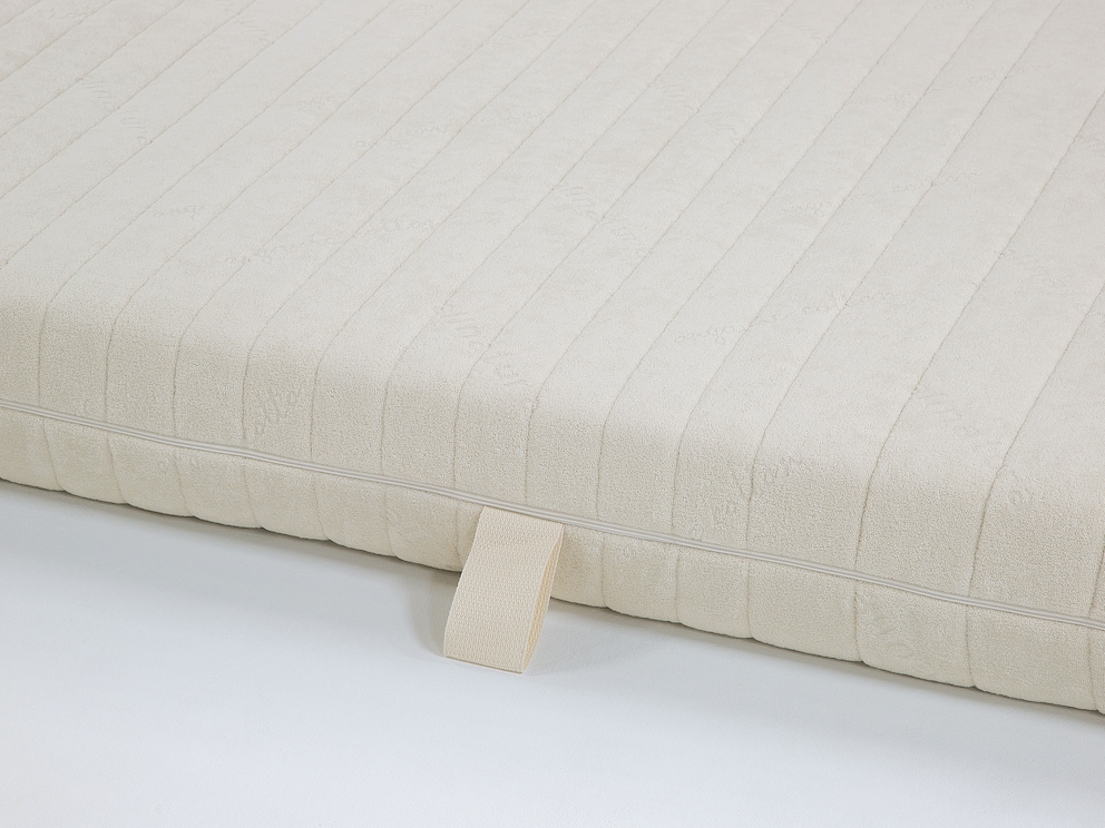 4 boucles de retournement facilitent la rotation et le retournement du matelas