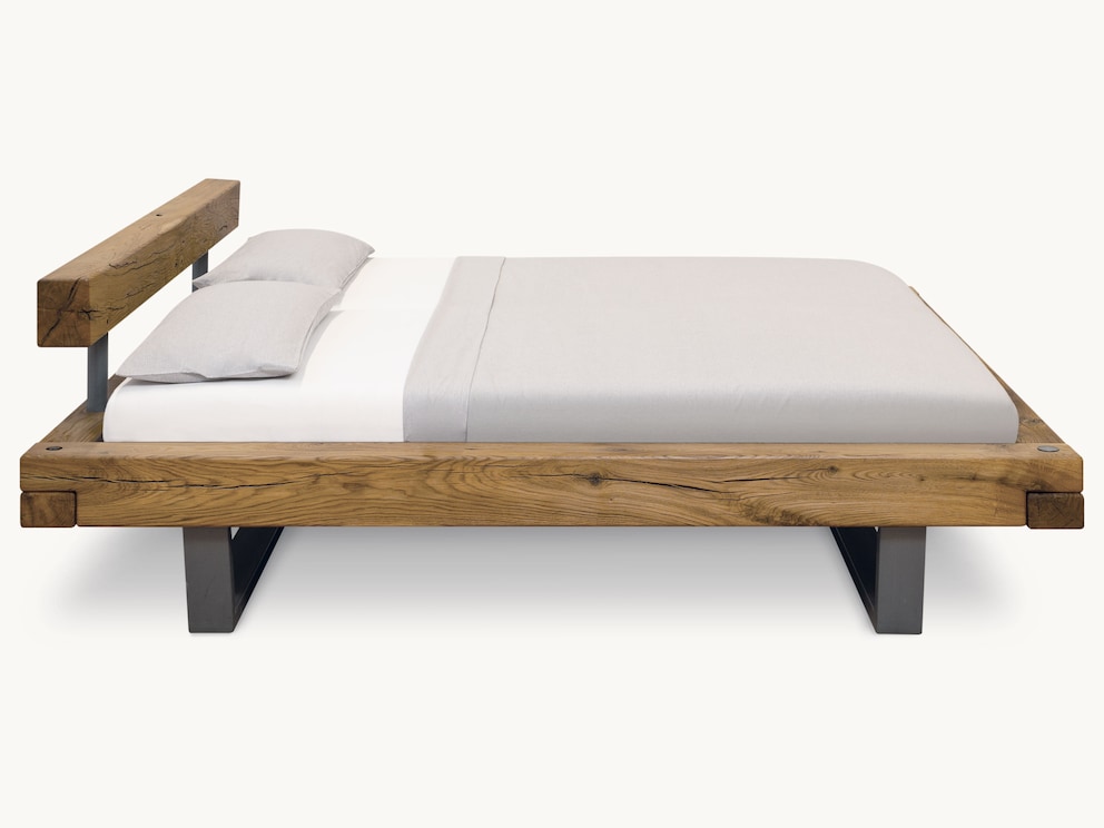 Madea zwevend balkenbed in wild eiken - zijaanzich