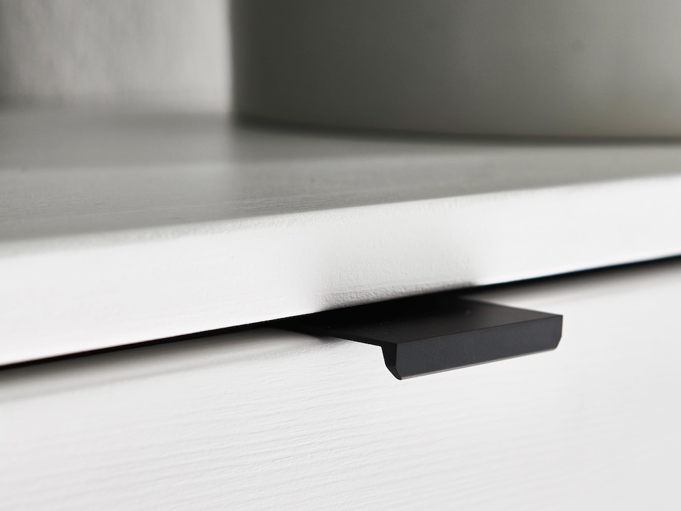 Schoenenkleppen met discreet zwart metalen handvat