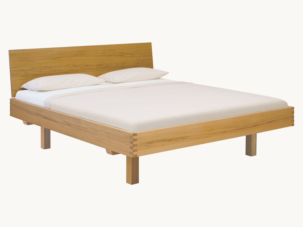 Verona bed in wild eiken met boomrand hoofdbord