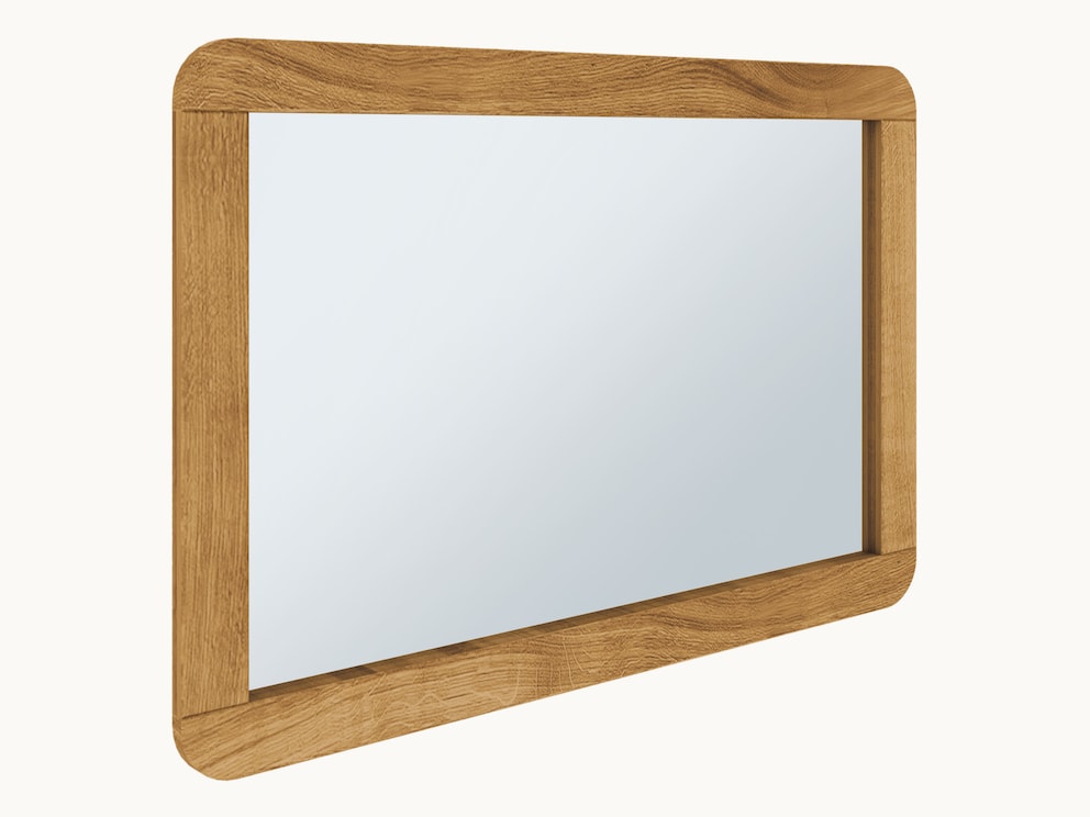 Mit breitem, elegant abgerundetem Massivholz-Rahmen