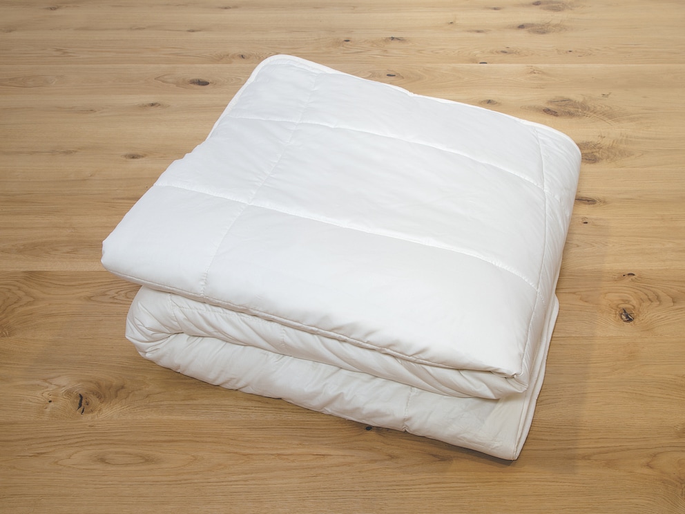 Kamelflaumhaar-Gewichtsdecke Cammello ist mit 6 kg, 8 kg und 10 kg Gewicht erhältlich