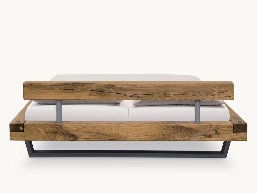 Madea balkenbed in wild eiken - achteraanzicht