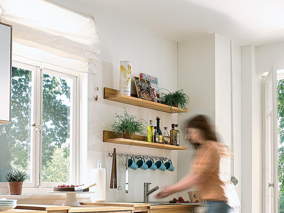 Zelfs op hoofdhoogte, zit de plank niet in de weg