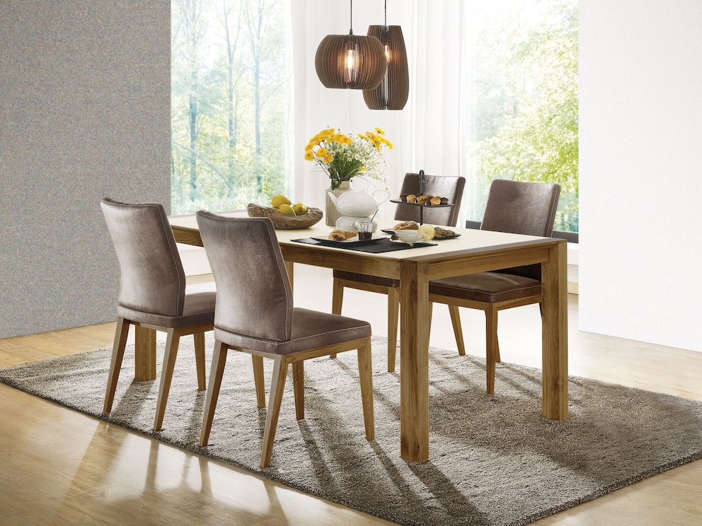 Tisch Alivio aus Wildeiche mit cremefarbener Mattglas-Tischplatte