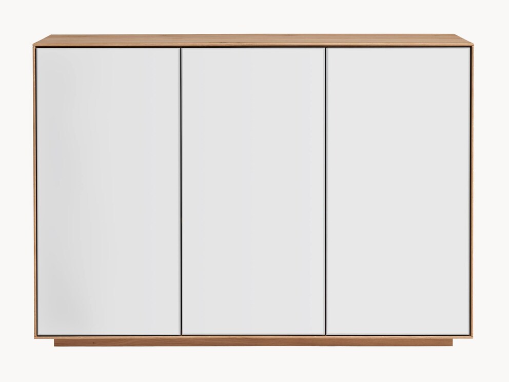 Zonder lade heeft het dressoir een strak en symmetrisch ontwerp