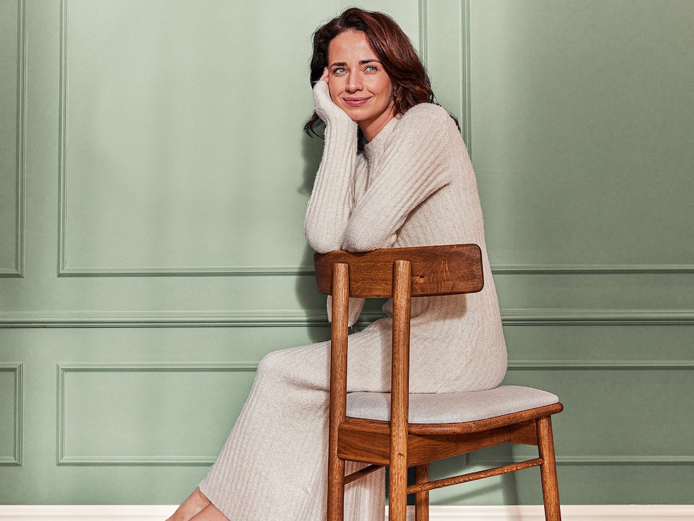 Sobre, confortable, élégant – la chaise « Serea » incarne une élégance naturelle