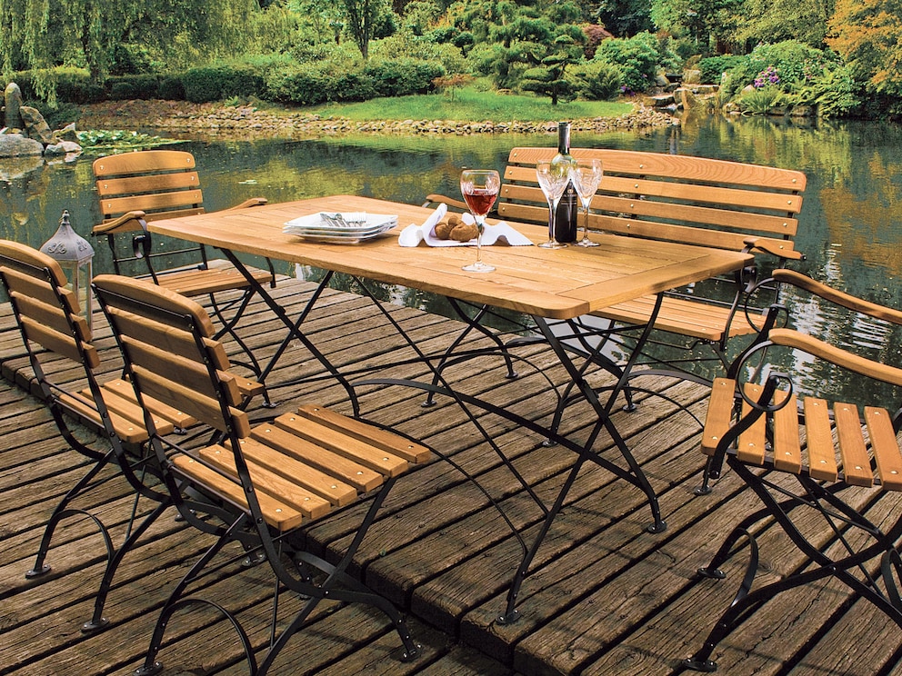 Elégante table de jardin pliante avec piètement forgé à la main - ici taille 80x160 cm