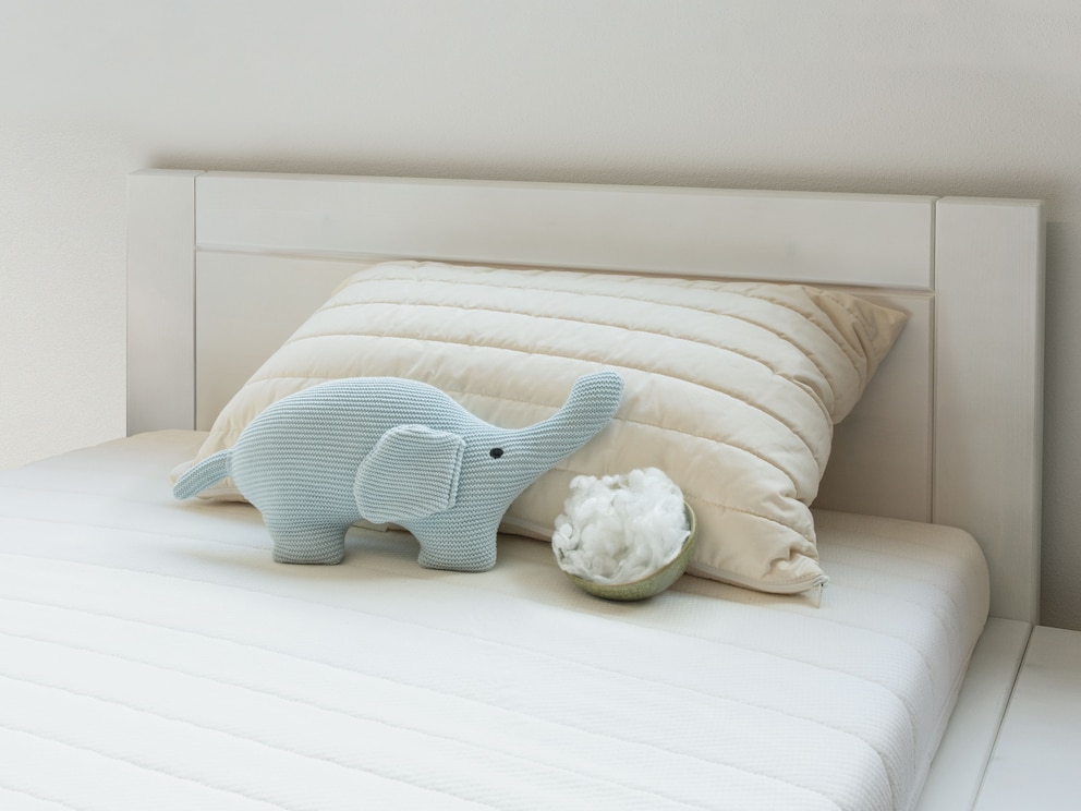 Elastisch soepel kinderkussen, gevuld met opbollende vlokken van Lyocell/Tencel