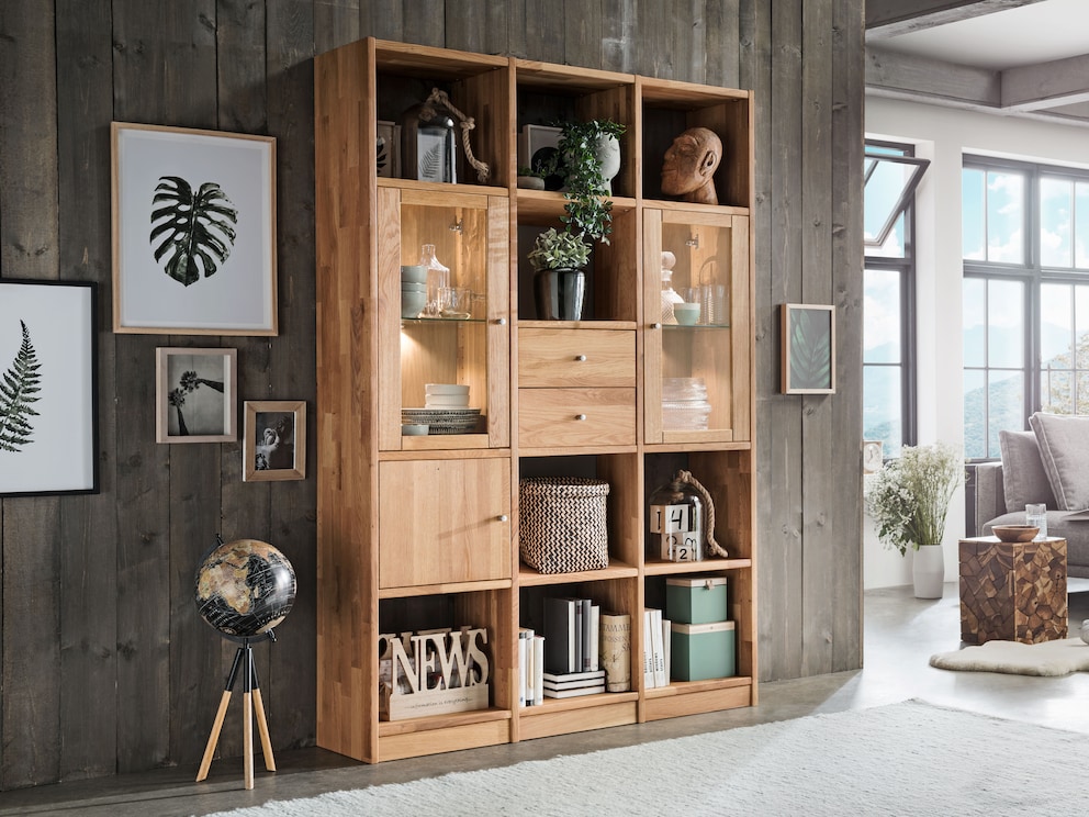 Kan worden uitgerust met laden, glazen en houten deuren door middel van optionele accessoires