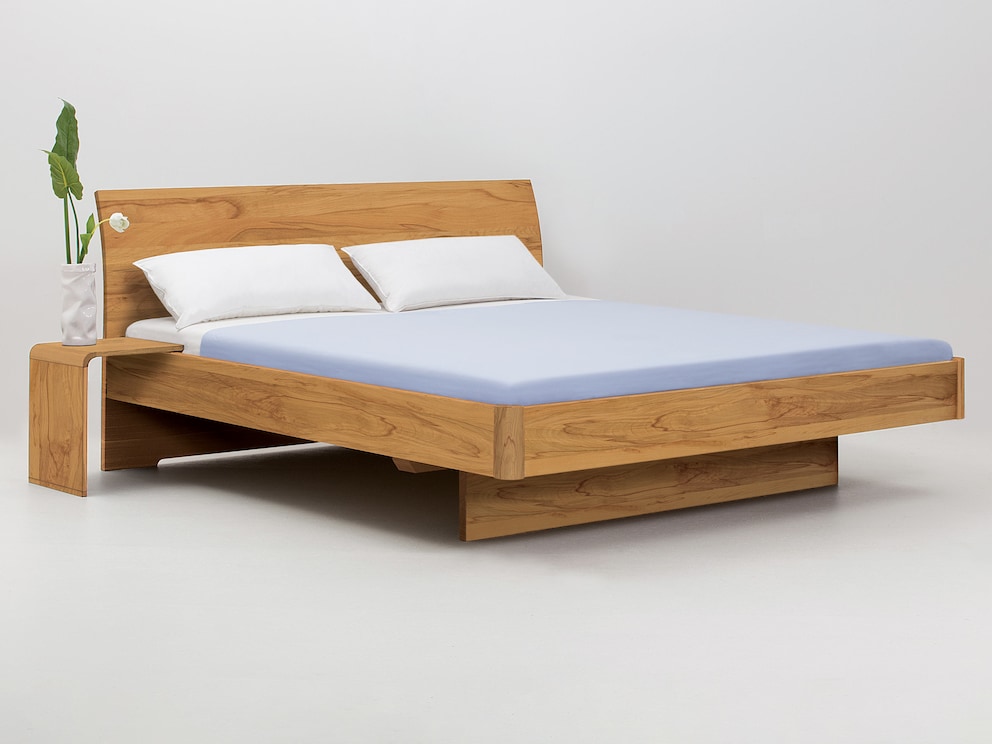 Conception moderne et sans fioritures - parfaitement mise en scène avec du cœur de hêtre vivant