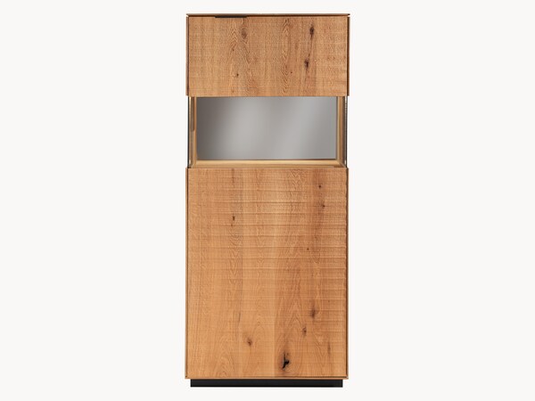 Charmante highboard van massief wild eiken met indrukwekkend glaselement