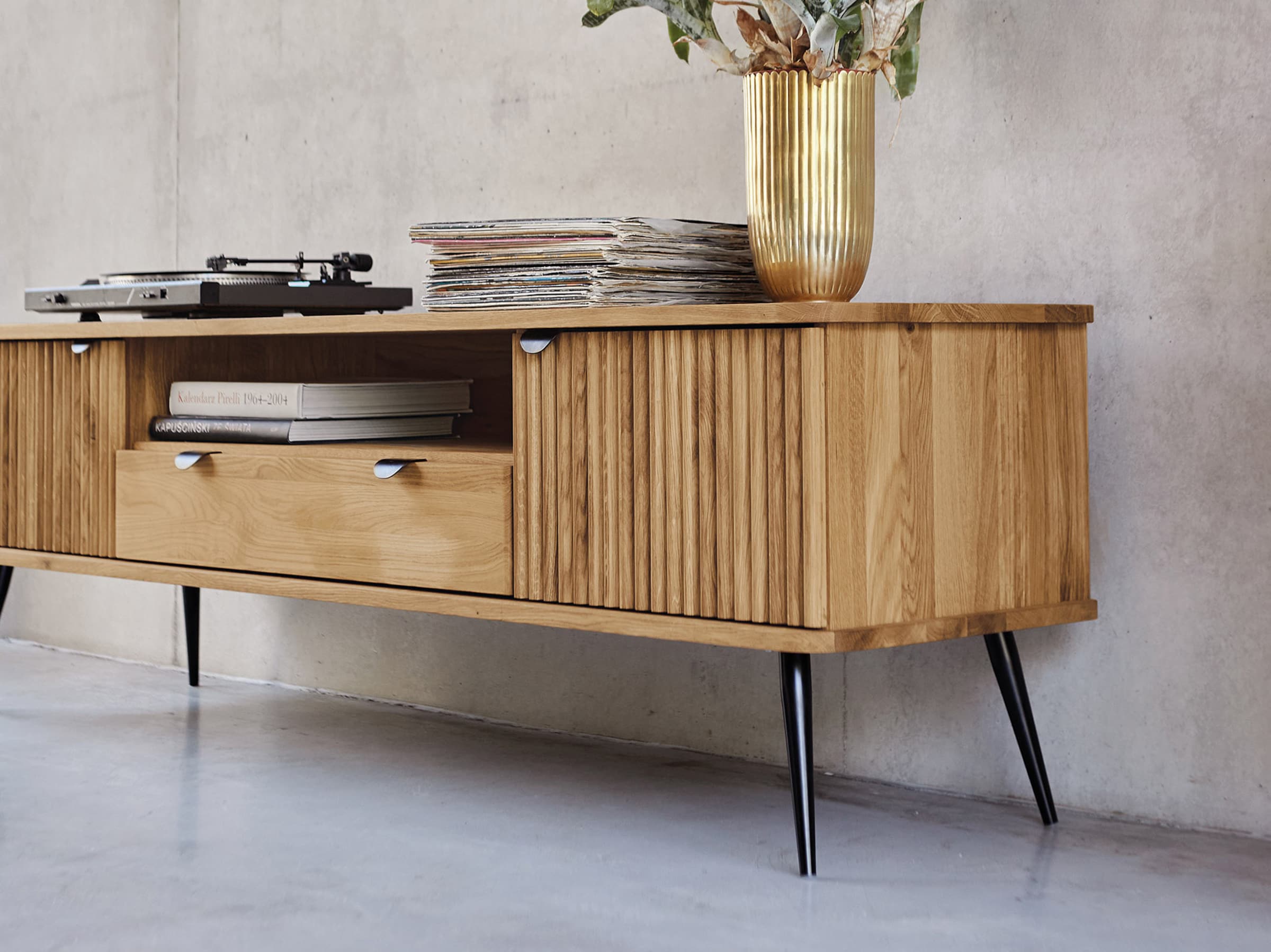 Lowboard "Ondas" | Kernbuche | Manufakturqualität