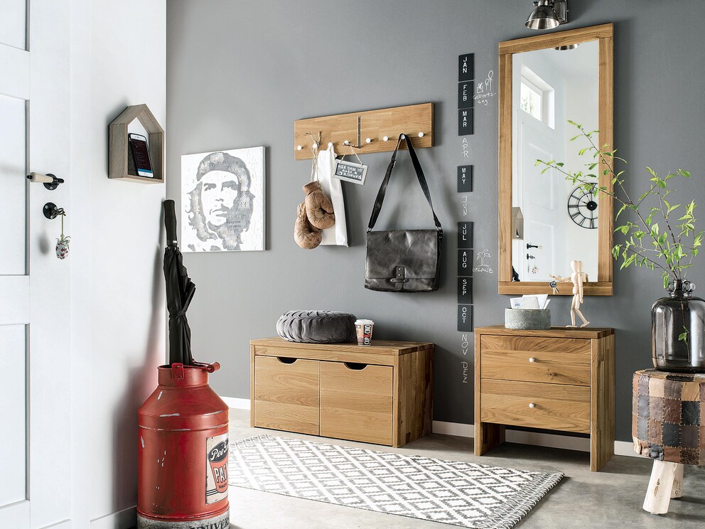 Ensemble de vestiaires rectiligne et élégant en chêne sauvage noble, sur la photo variante 01