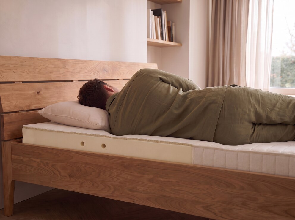 Confort de couchage robuste, élastique point par point pour toutes les positions de sommeil