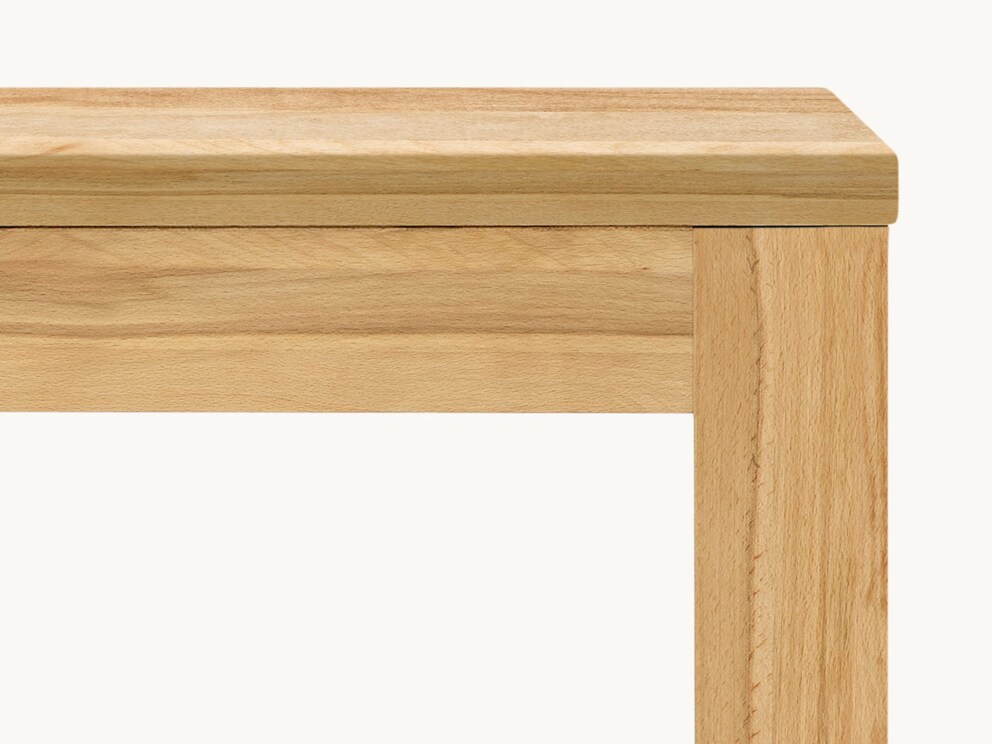 Plateau de table classique en saillie - ici en cœur de hêtre