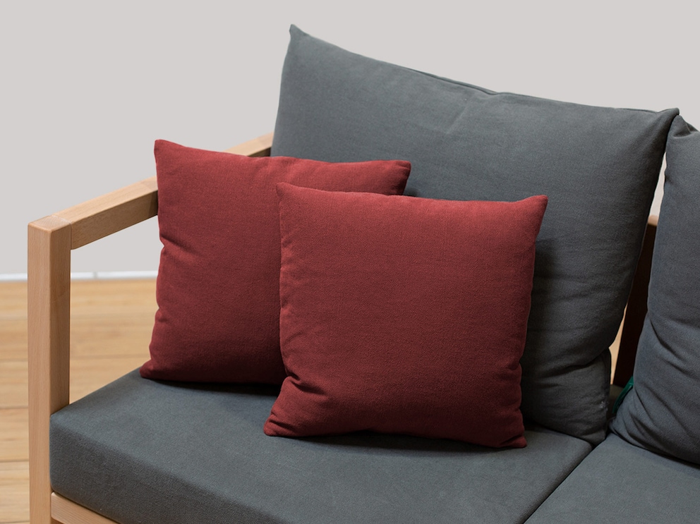 Coussins disponibles en 8 couleurs différentes pour votre canapé