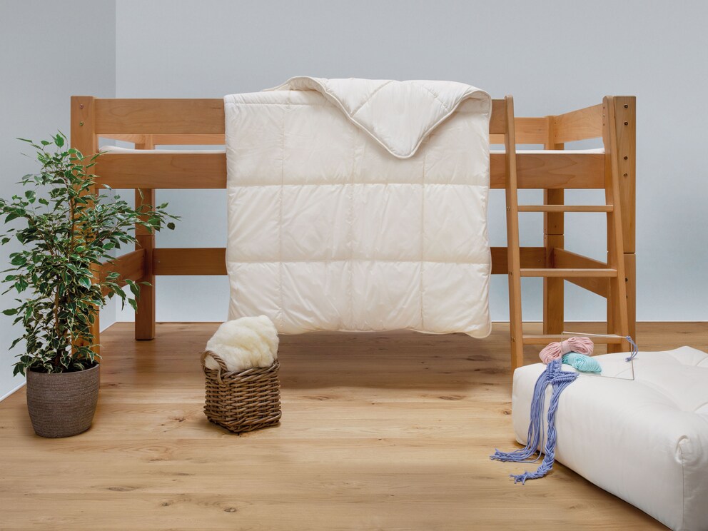 Couette pour enfants douillette avec laine vierge douce et gonflante issue d’élevages biologiques contrôlés