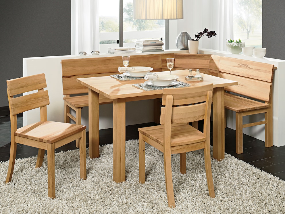 Rechtlijnige eettafel in tijdloos design - hier Comera in kernbeuken