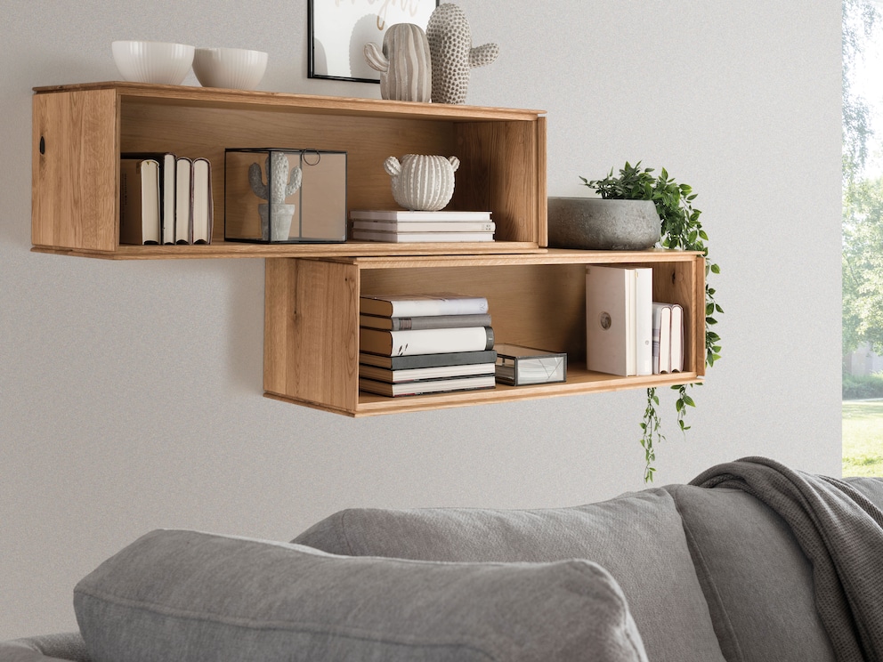 De combinatiemogelijkheden zijn bijna onbeperkt - hier een combinatie van twee vrijhangende boekenplanken van variant 02