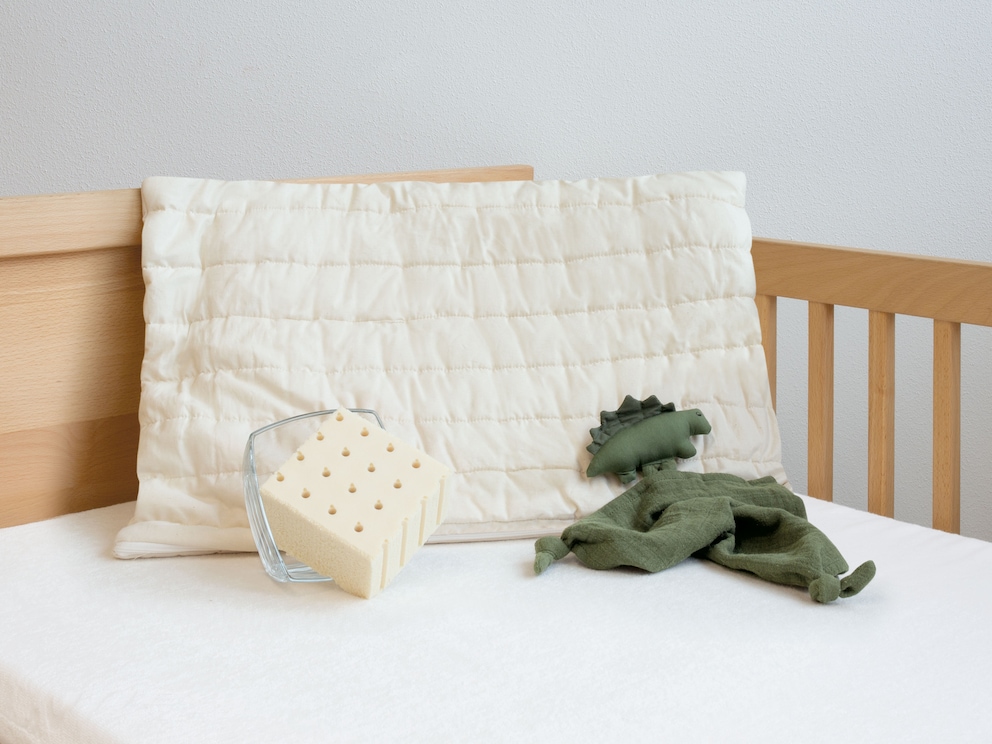 Plat kinderkussen Sana-Pano met natuurlatex kern van 100 % natuurrubber