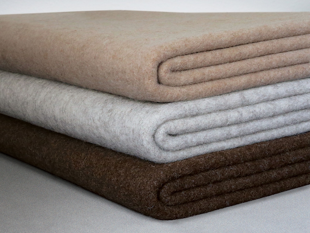 Disponible en 3 combinaisons de couleurs naturelles