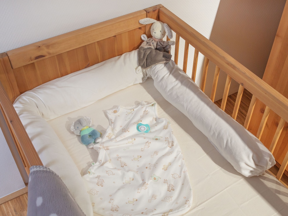 Le boudin de lit « Patronus » réduit l’espace dans un lit à barreaux afin que votre nouveau-né s’y sente bien